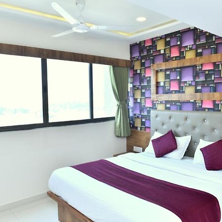 Hotel Royal King By Sky Stays Ahmedabad Exterior foto