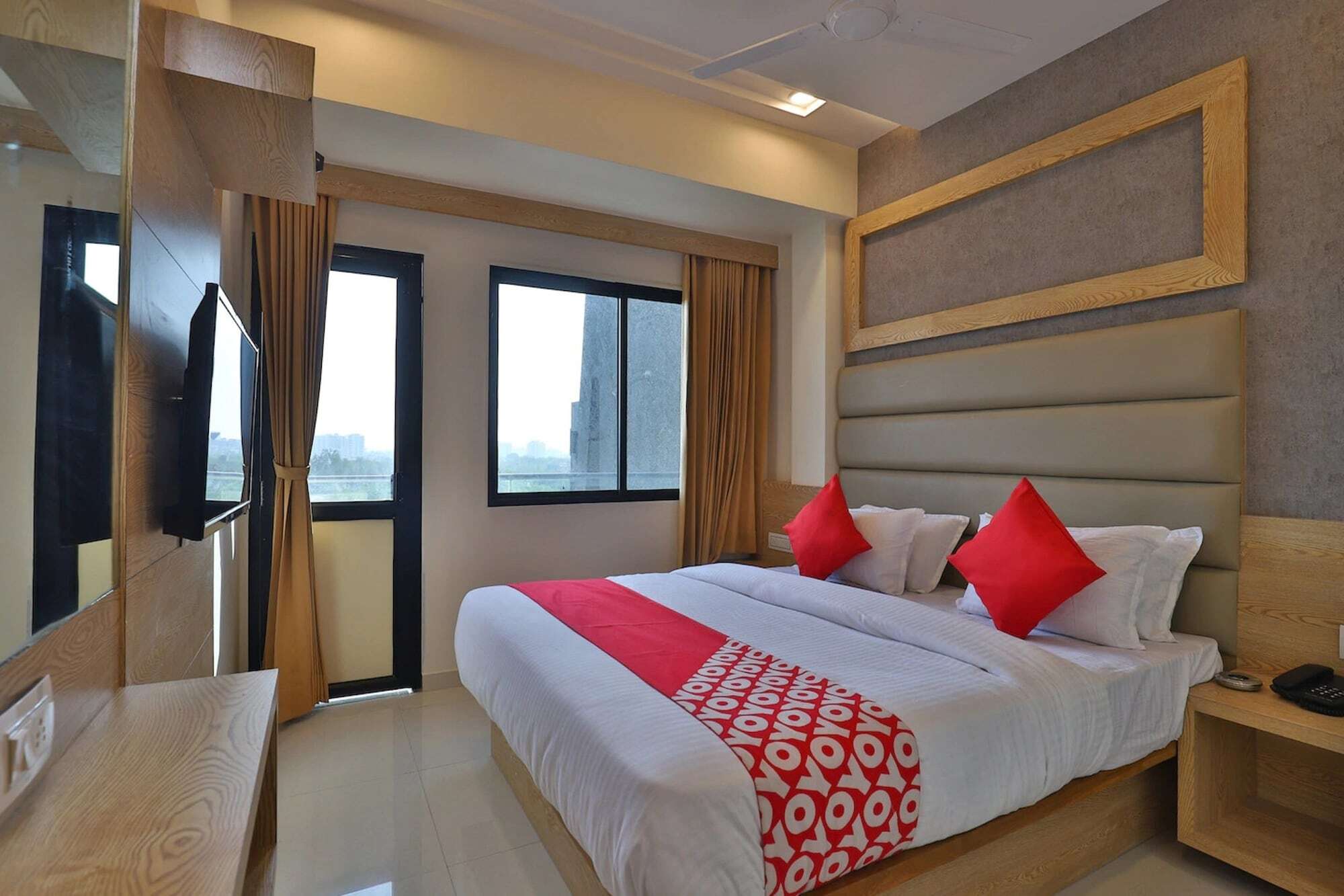 Hotel Royal King By Sky Stays Ahmedabad Exterior foto