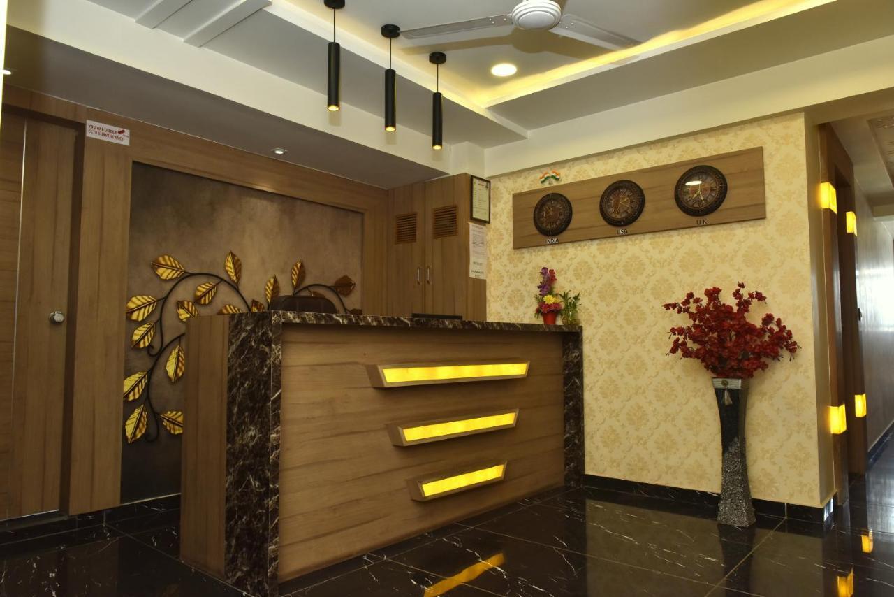 Hotel Royal King By Sky Stays Ahmedabad Exterior foto