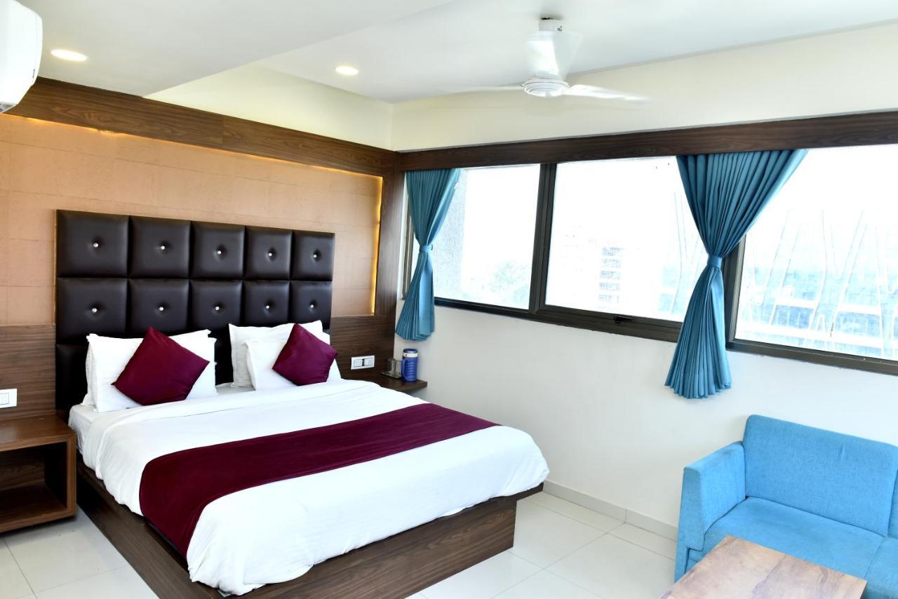 Hotel Royal King By Sky Stays Ahmedabad Exterior foto